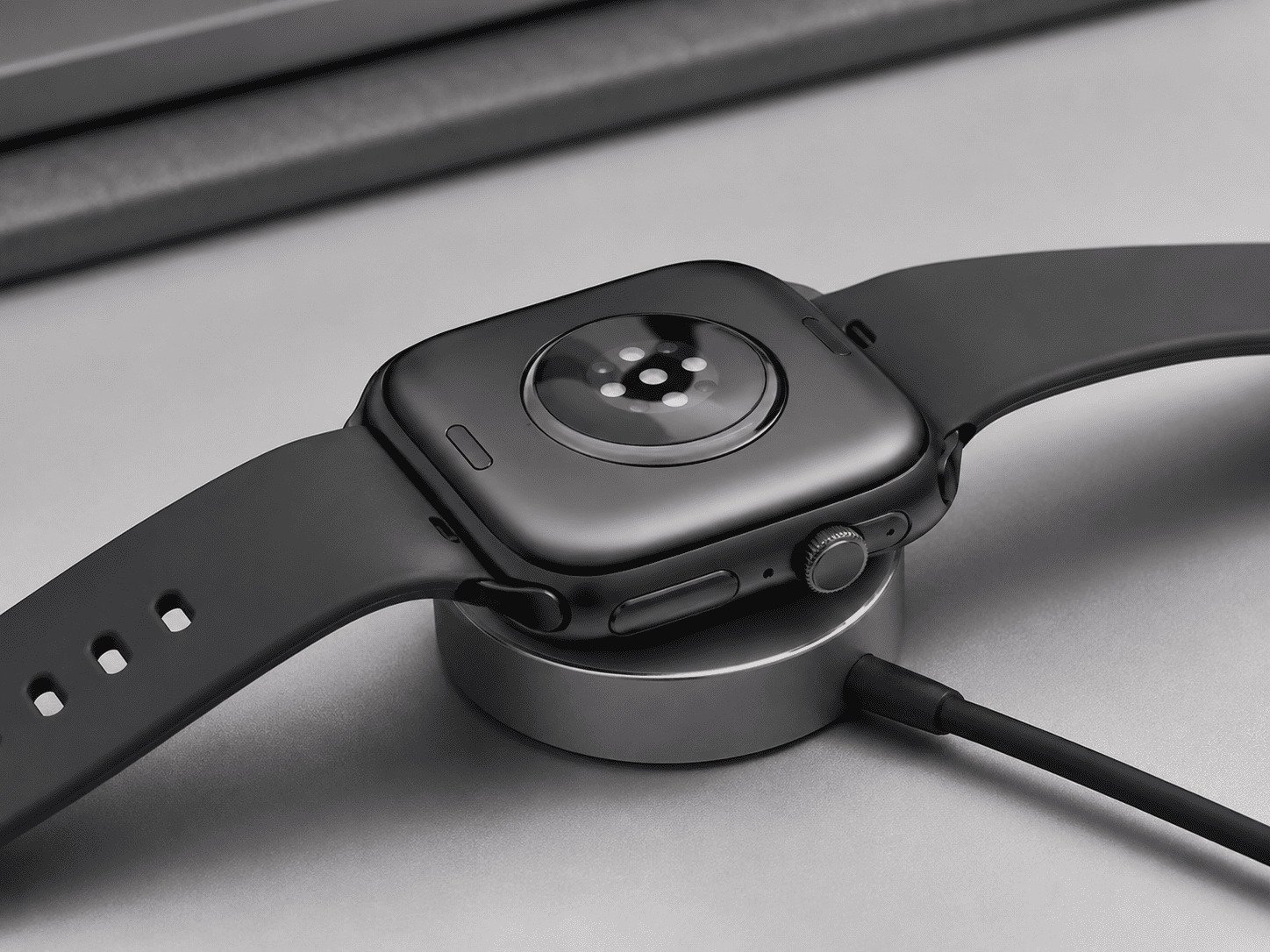 Apple Watch magnetic charger design